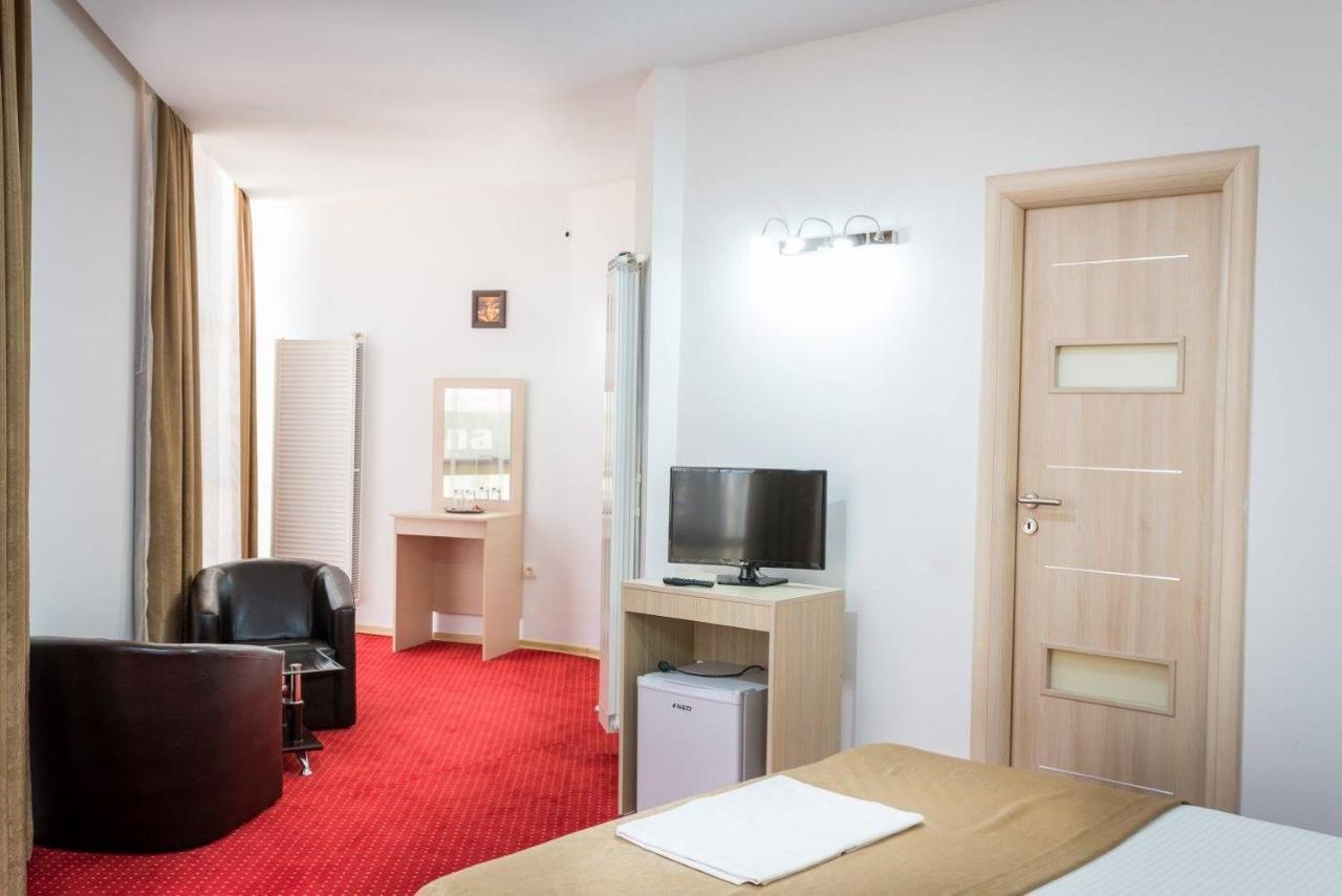 Live Tulcea Hotel Exterior photo
